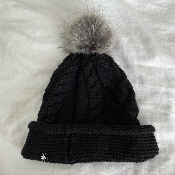 Smartwool black Merino Wool Blend Pom Knit Beanie adult unisex women men - Picture 1 of 5